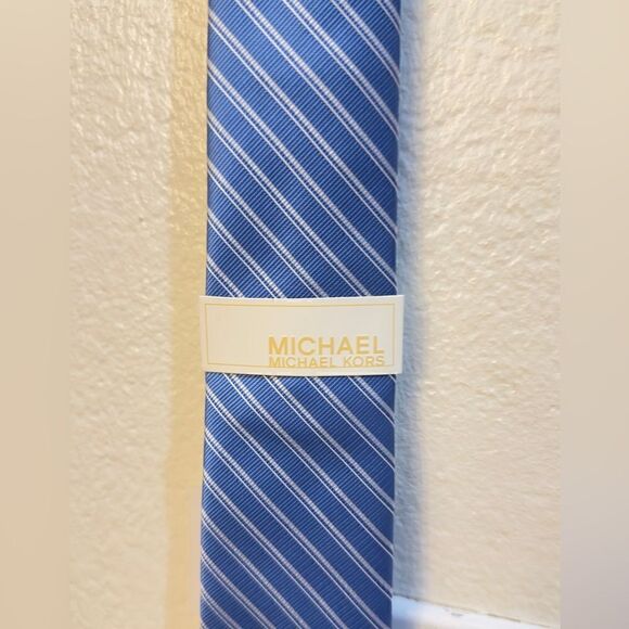 Michael Kors Tie - Picture 2 of 4